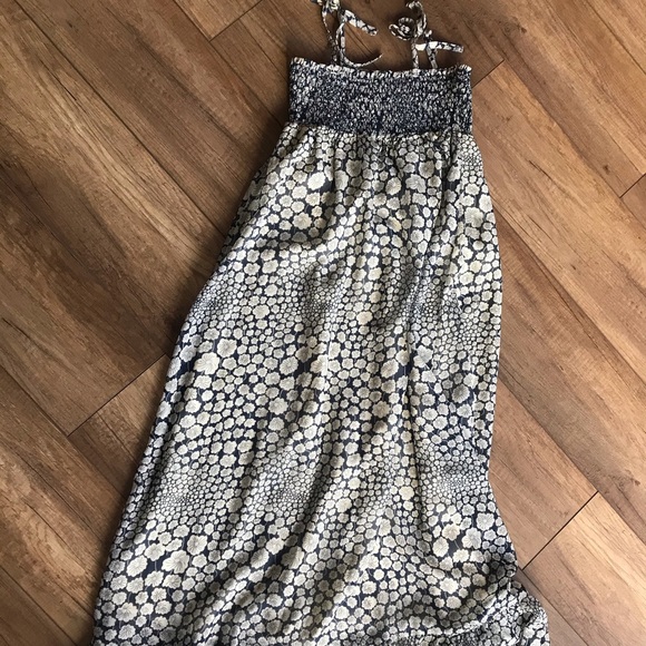 Liberty of London Maxi. - Picture 3 of 10